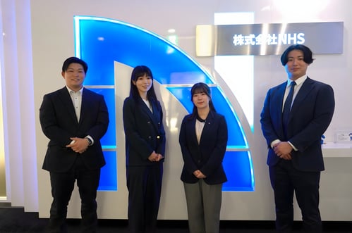 株式会社NHS様_ロゴと写真